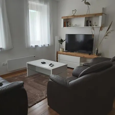 House Nr. 10 Apartament *